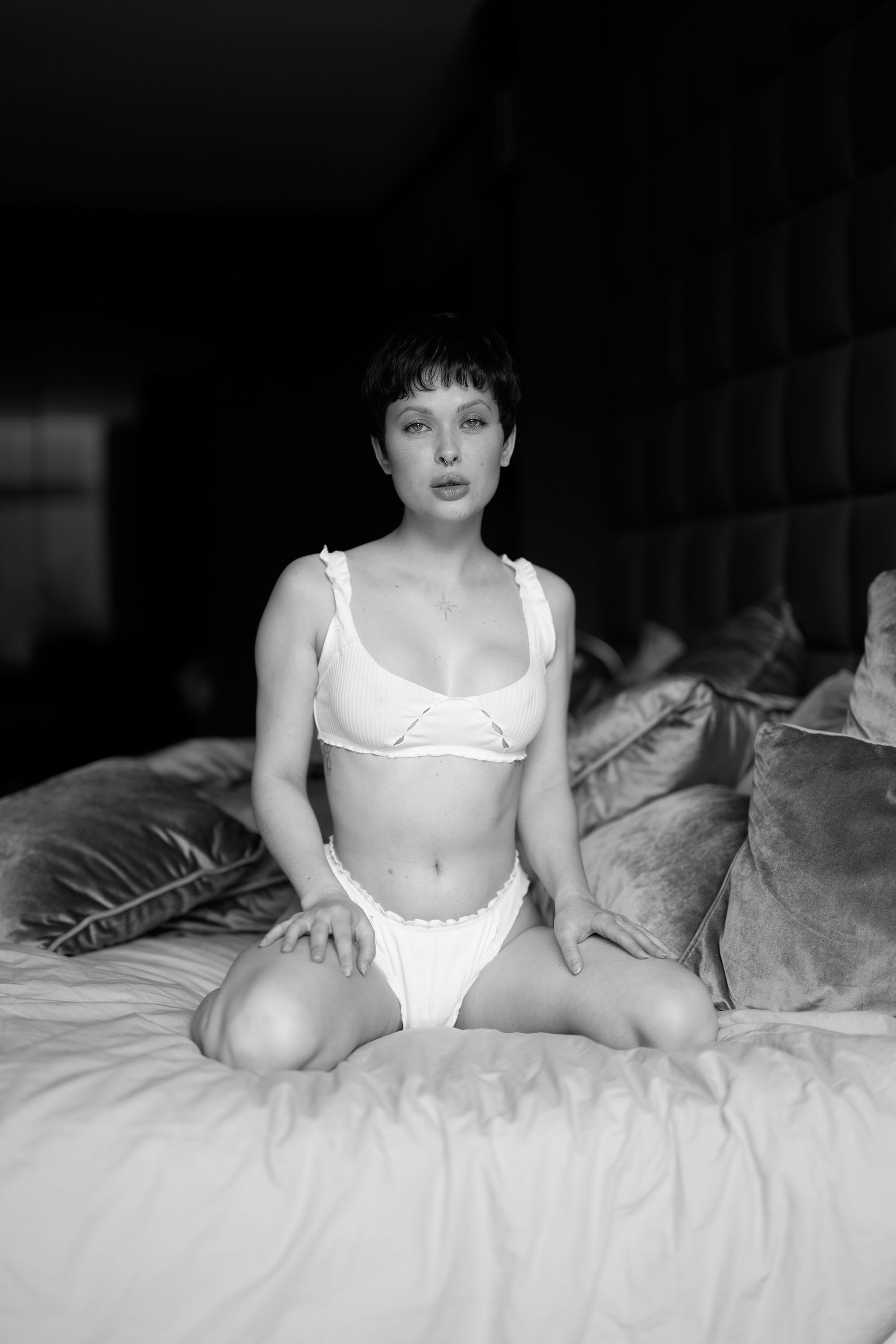 Alina Mayer, model from Ukraine at a boudoir photoshoot