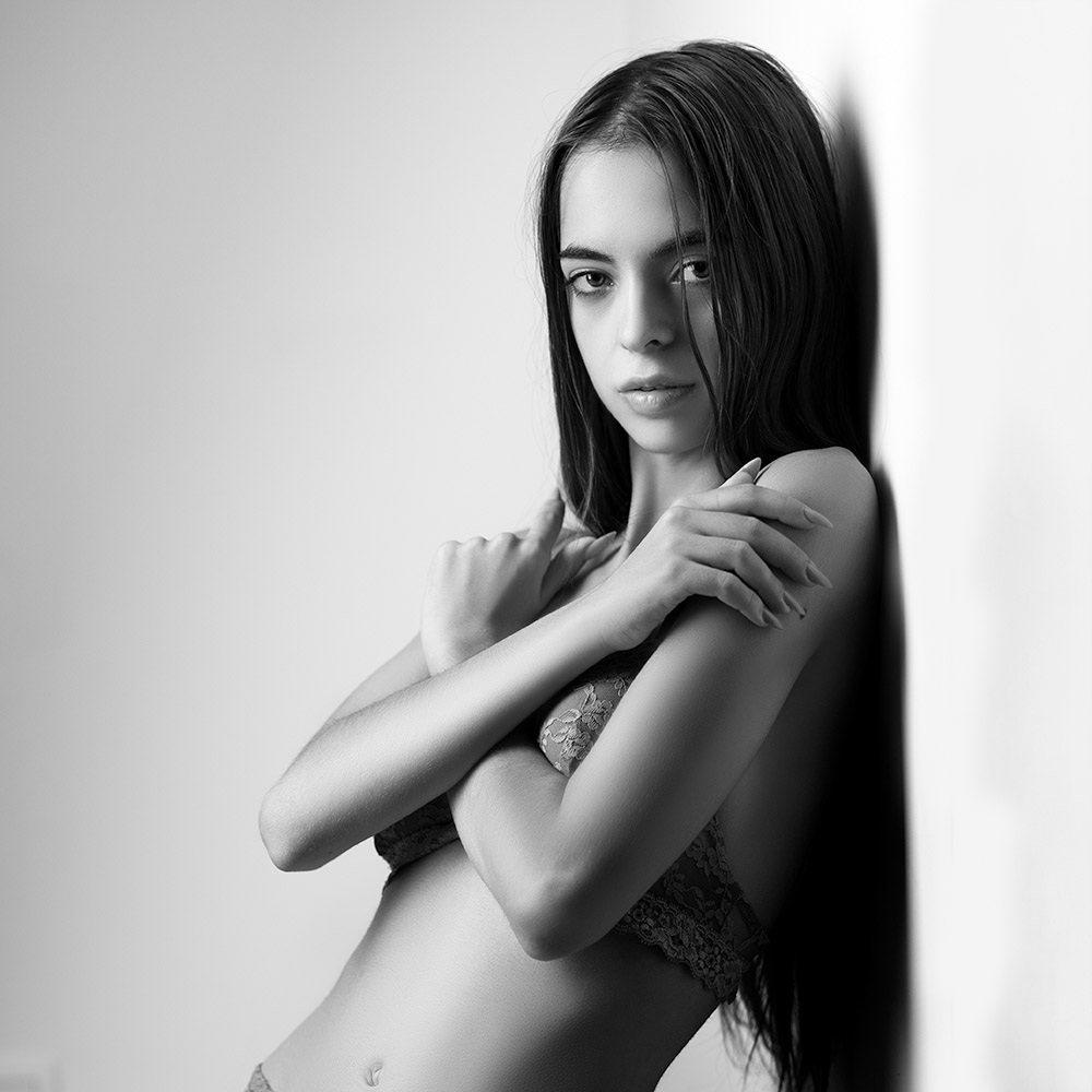 Anastasiia, model from Ukraine at a boudoir photoshoot